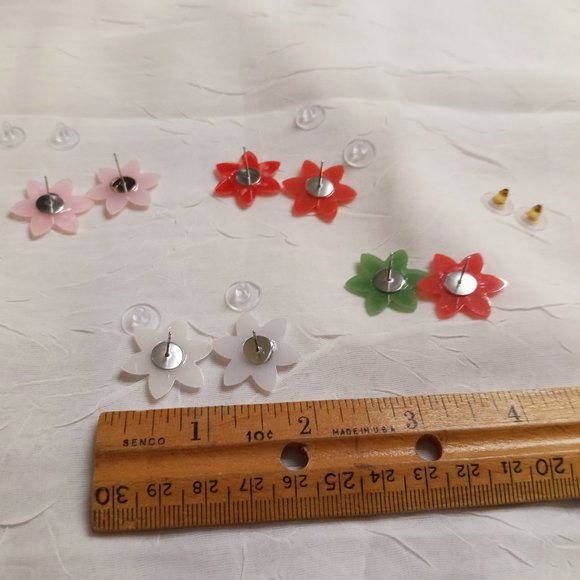Lot of Four Handmade Resin Flower Stud Earrings #47 - Picture 7 of 10